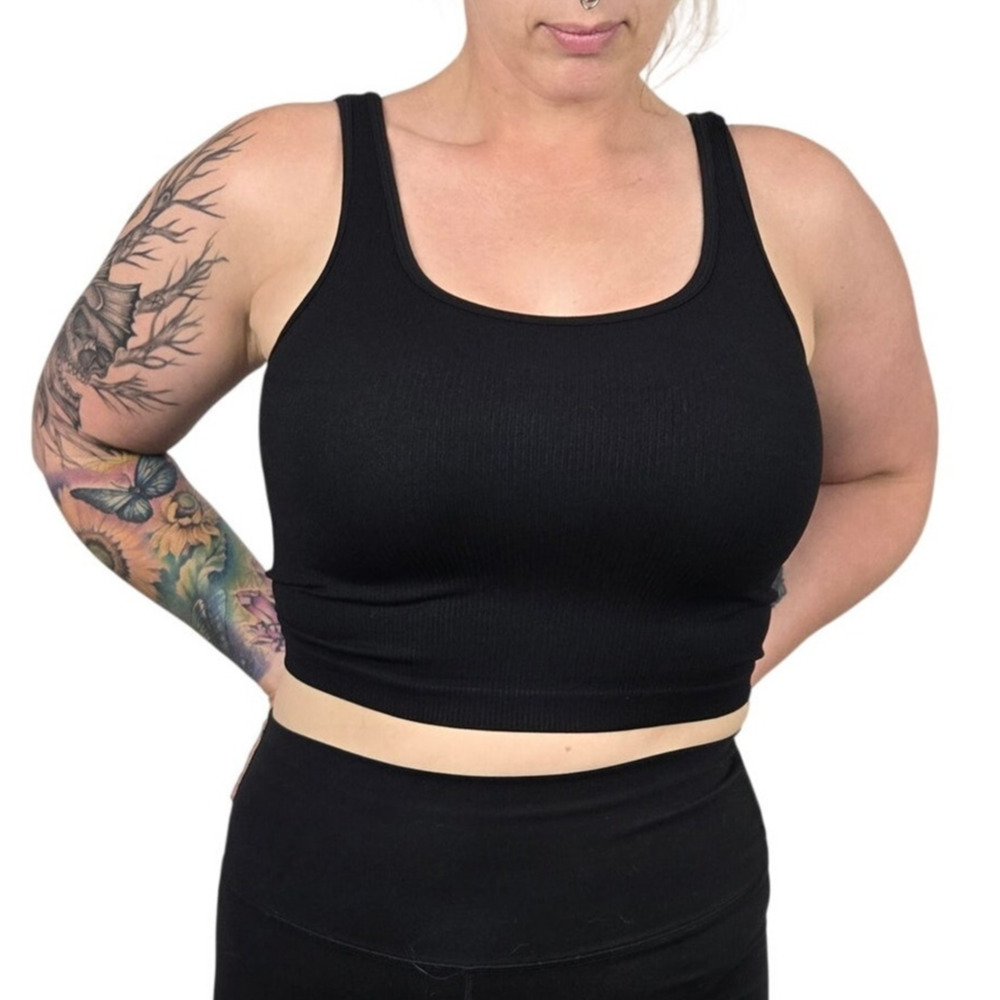 Large Black Ribbed Sleeveless Seamless Inner/Yoga/Tank Crop Top [OQQ3-Black] - Picture 2 of 5